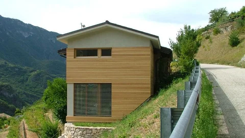 Rivestimenti in Legno di Facciate Esterne con Isolazione