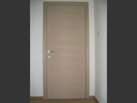 Porta in Rovere Sbiancato con venatura orrizonatale