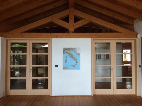 Porte Interne in Abete con Vetri stile Inglese. Il legno è sbiancato e trattato a Cera naturale