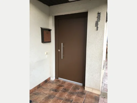 Serramenti in legno alluminio con oscuri in alluminio