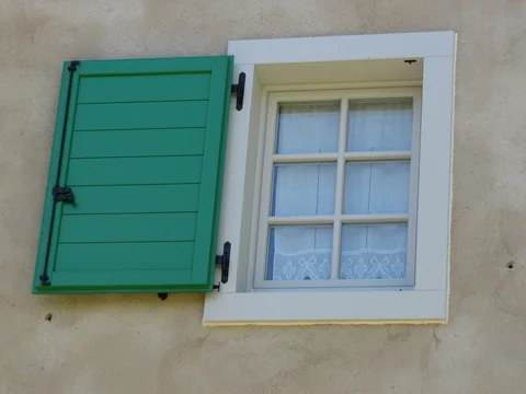 Scuri a doghe orizzontali